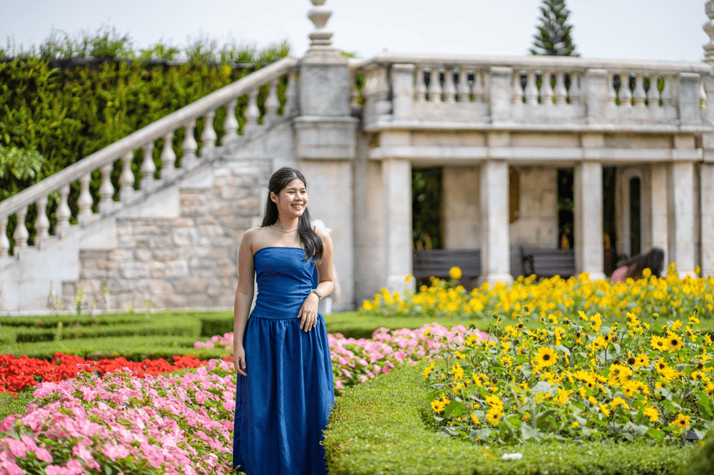 The Garden of Love (Le Jardin D&rsquo;Amour) offers a tranquil escape surrounded by beautiful blooms (Source: Sun World Ba Na Hills)